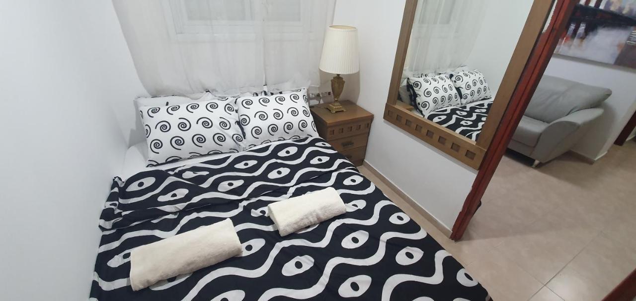 Appartement יחידת דיור à Rishon Leziyyon Extérieur photo